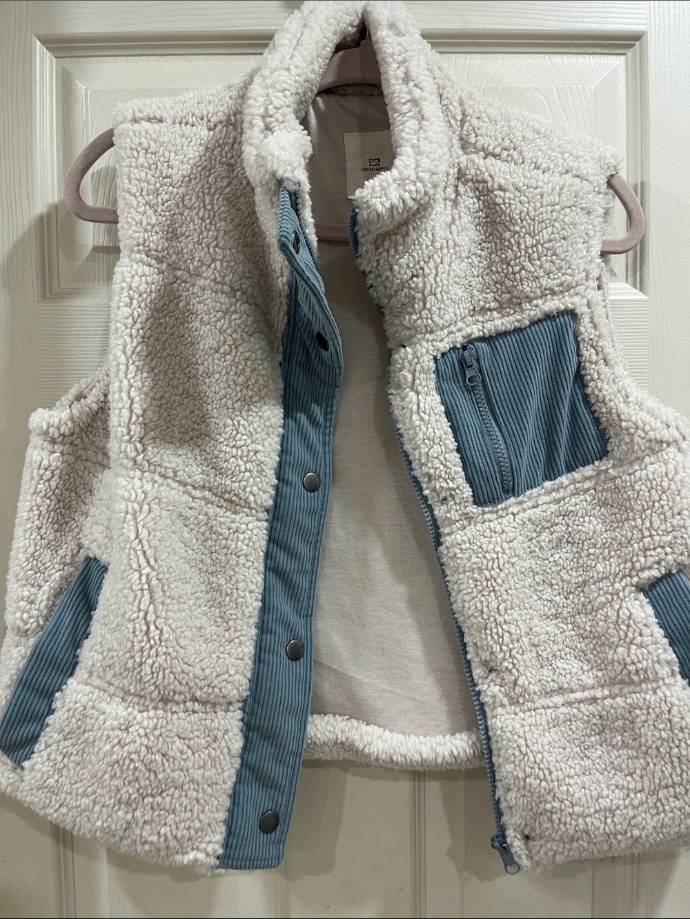 Thread & Supply Cream Sherpa Vest with Blue Trim - Kids